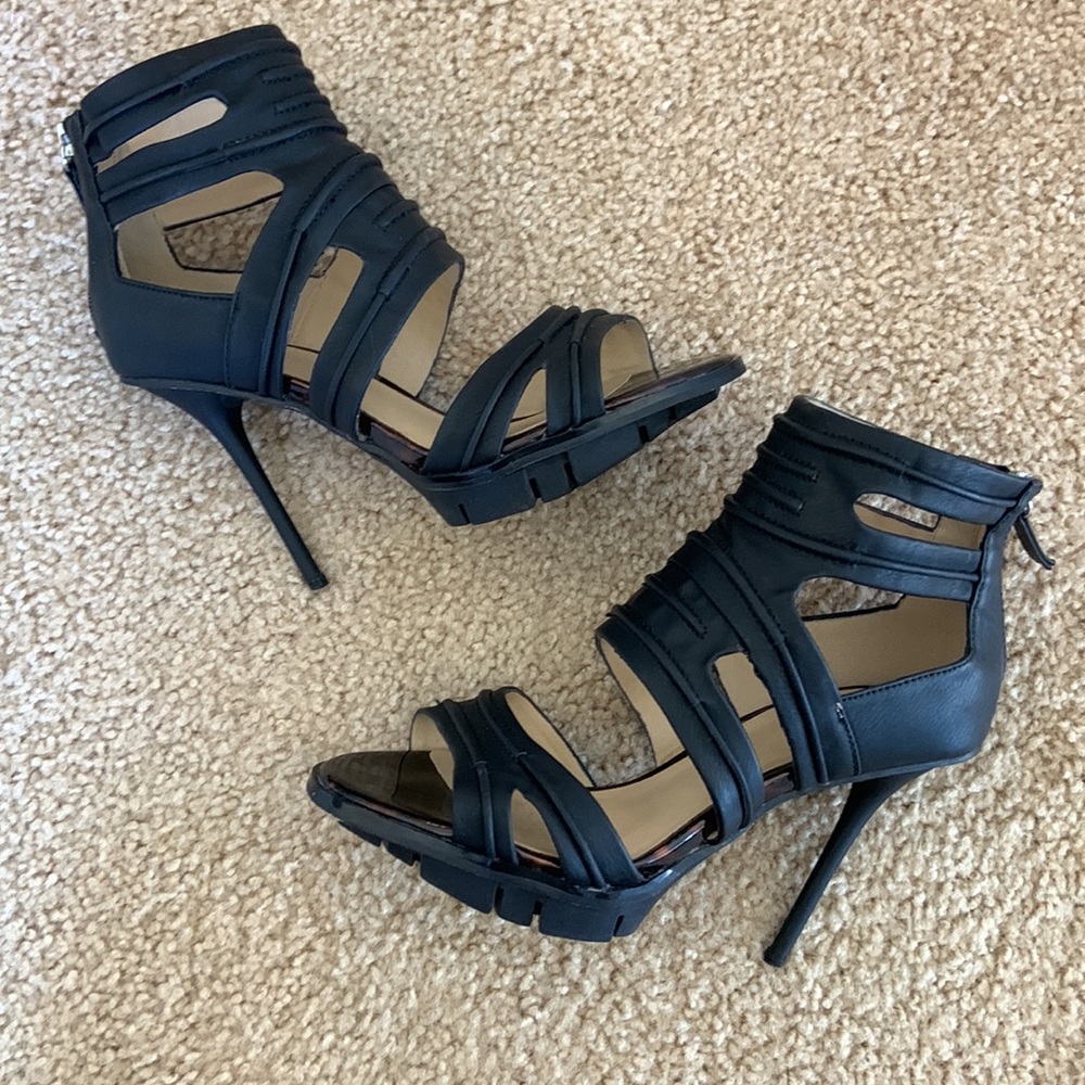 Gx by Gwen Stefani Chie Strappy Heels